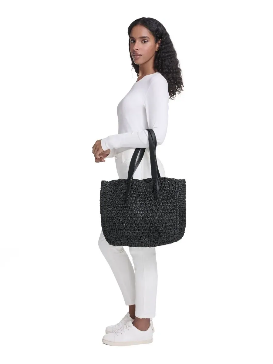 Сумка-тоут Calvin Klein Joan из рафии — изображение 6 из 7, черный