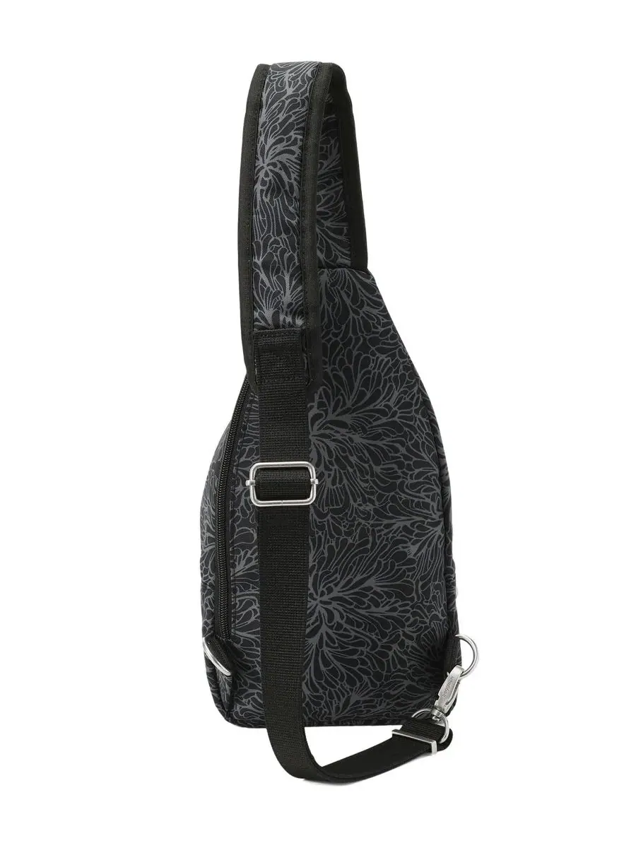 Сумка-слинг с защитой от кражи Journey Anti-Theft Small Sling Handbag Baggallini — изображение 2 из 4, полуночный цветок