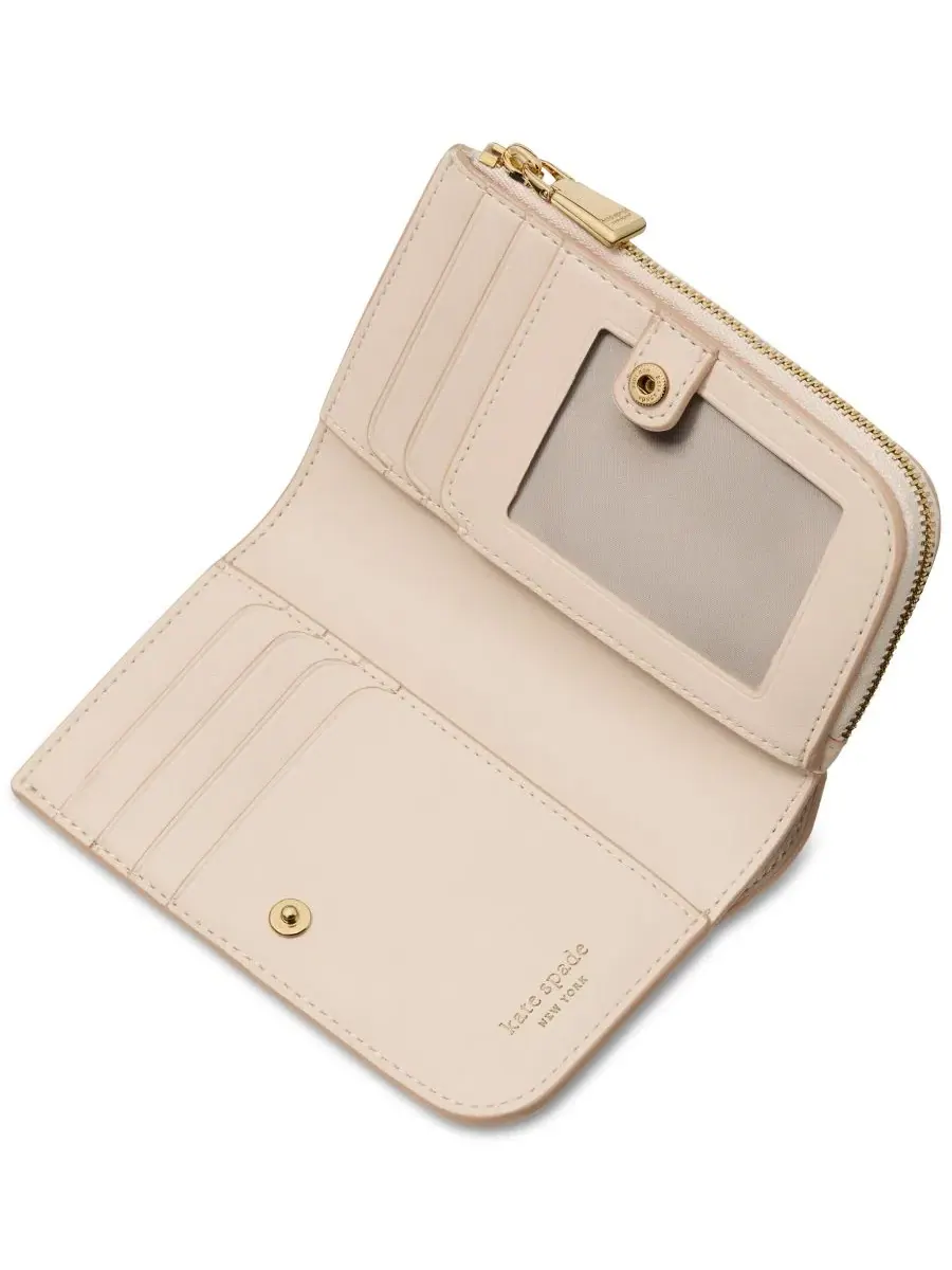 Кошелек-компакт из стеганой кожи Deco Quilted kate spade new york — изображение 3 из 4, молочное стекло