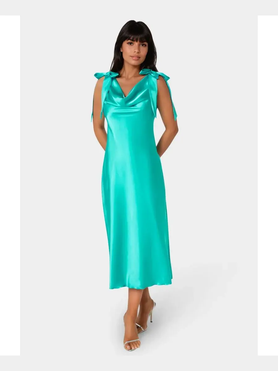 Женское атласное платье миди с бантом на бретелях Bebe, Turquoise / Emerald
