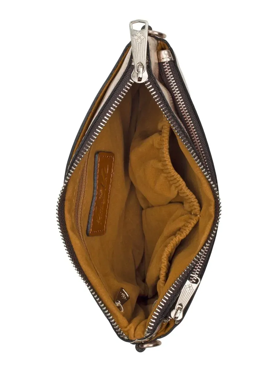 Кожаный клатч-кроссбоди Mignon Small Leather Wristlet Crossbody Handbag Patricia Nash — изображение 4 из 4, шампань