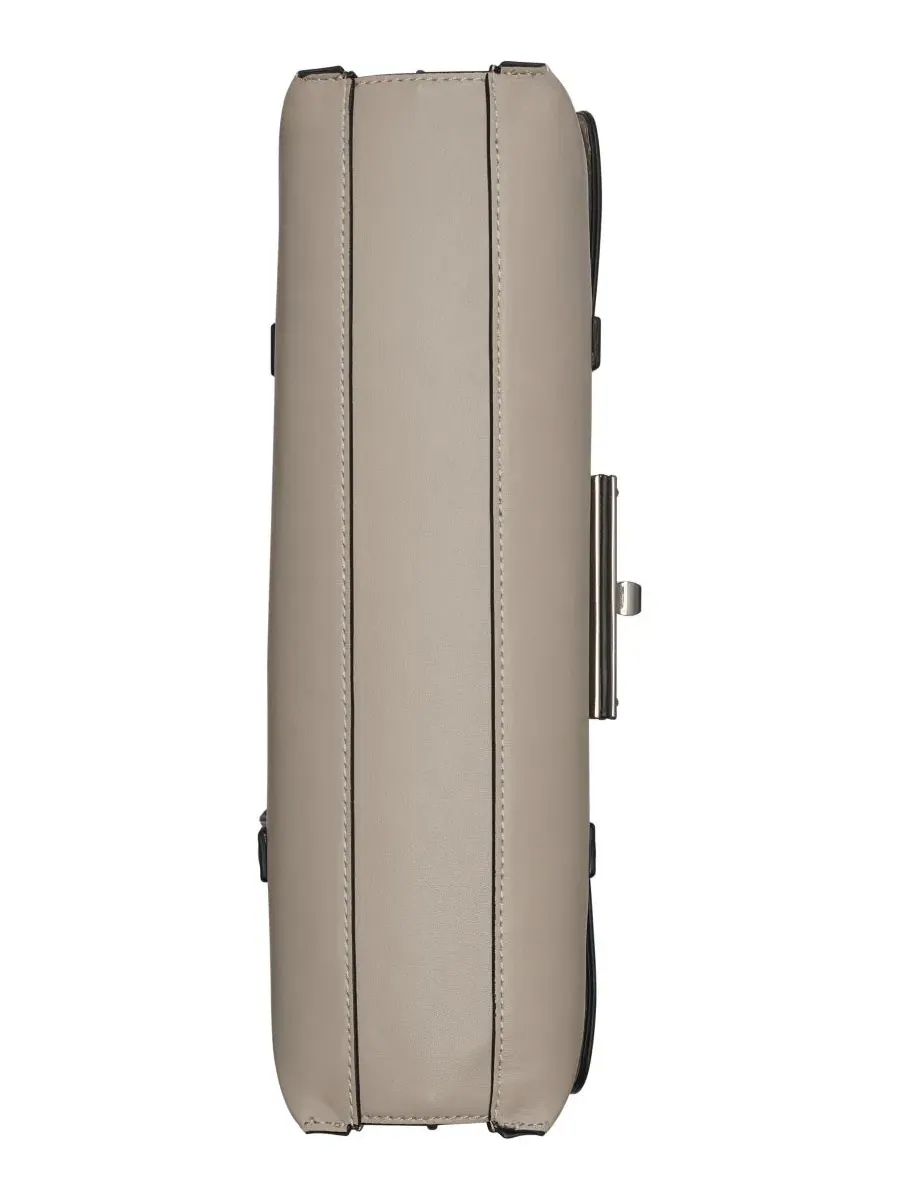 Сумка через плечо средняя Saige Medium Shoulder Handbag Calvin Klein — изображение 3 из 9, дюна