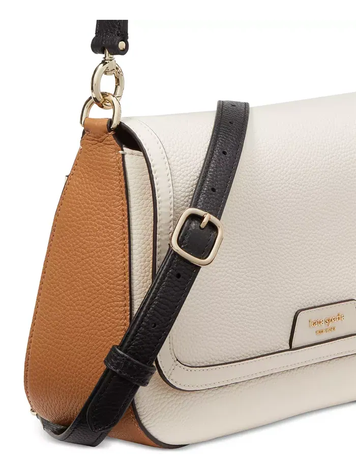Сумка через плечо Hudson Small из шагреневой кожи с клапаном Kate Spade New York — изображение 5 из 7