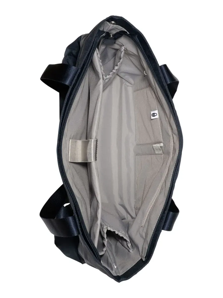Сумка-тоут из нейлона с рукавом для ноутбука, Extra-Large Baggallini — изображение 4 из 4, темно-синий