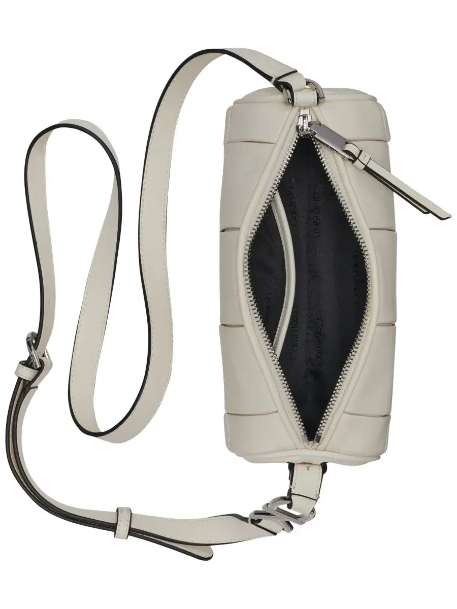 Кроссбоди-сумка с плиссировкой Tina Pleated Small Calvin Klein — изображение 4 из 5, белый