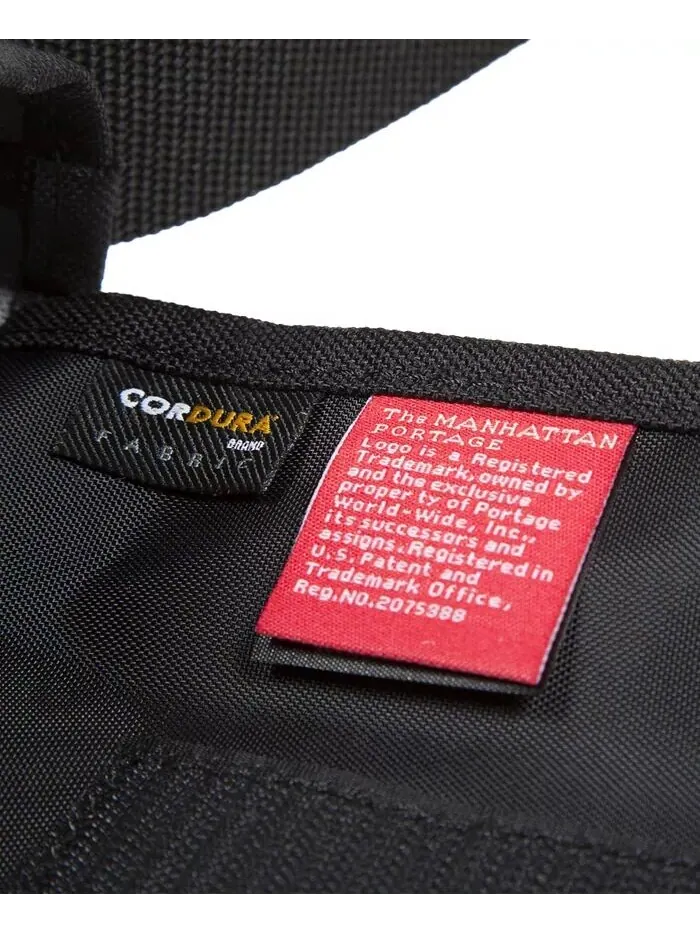 Маленькая сумка-мессенджер в елочку Jr Manhattan Portage — 8