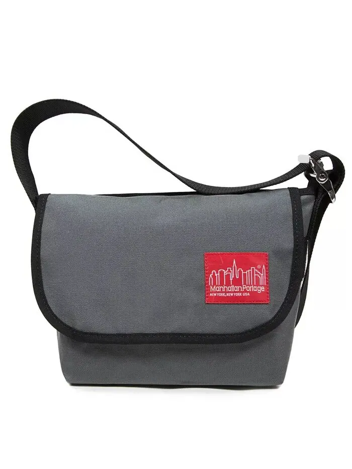 Маленькая сумка-мессенджер в елочку Jr Manhattan Portage — 11