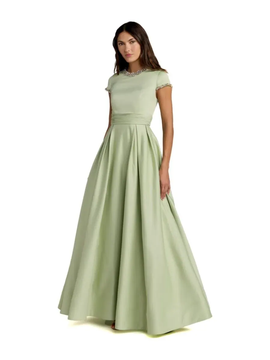 Женское бальное платье из атласа с вышивкой и короткими рукавами Mac Duggal — изображение 1 из 3, шалфейный