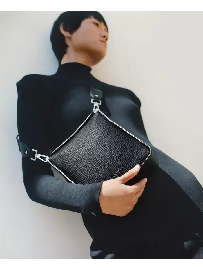 Сумка через плечо Calvin Klein Fay — изображение 3 из 6, черный серебристый