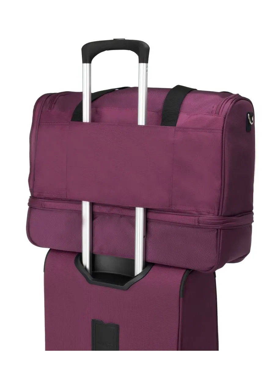 Дорожная сумка с нижним отделением Walkabout 7 19" Drop Bottom Duffel Travelpro — изображение 6 из 13, красный