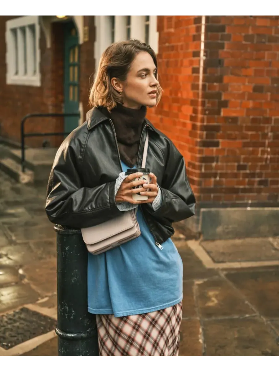 Сумка через плечо Pocket Street Flapover Small Crossbody Bag Radley London — изображение 6 из 8, боровик