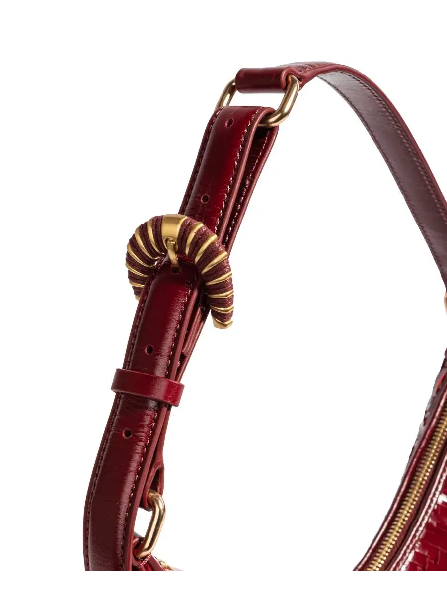 Сумочка через плечо Charli Woven Crescent Small Shoulder Sam Edelman — изображение 6 из 6, красный
