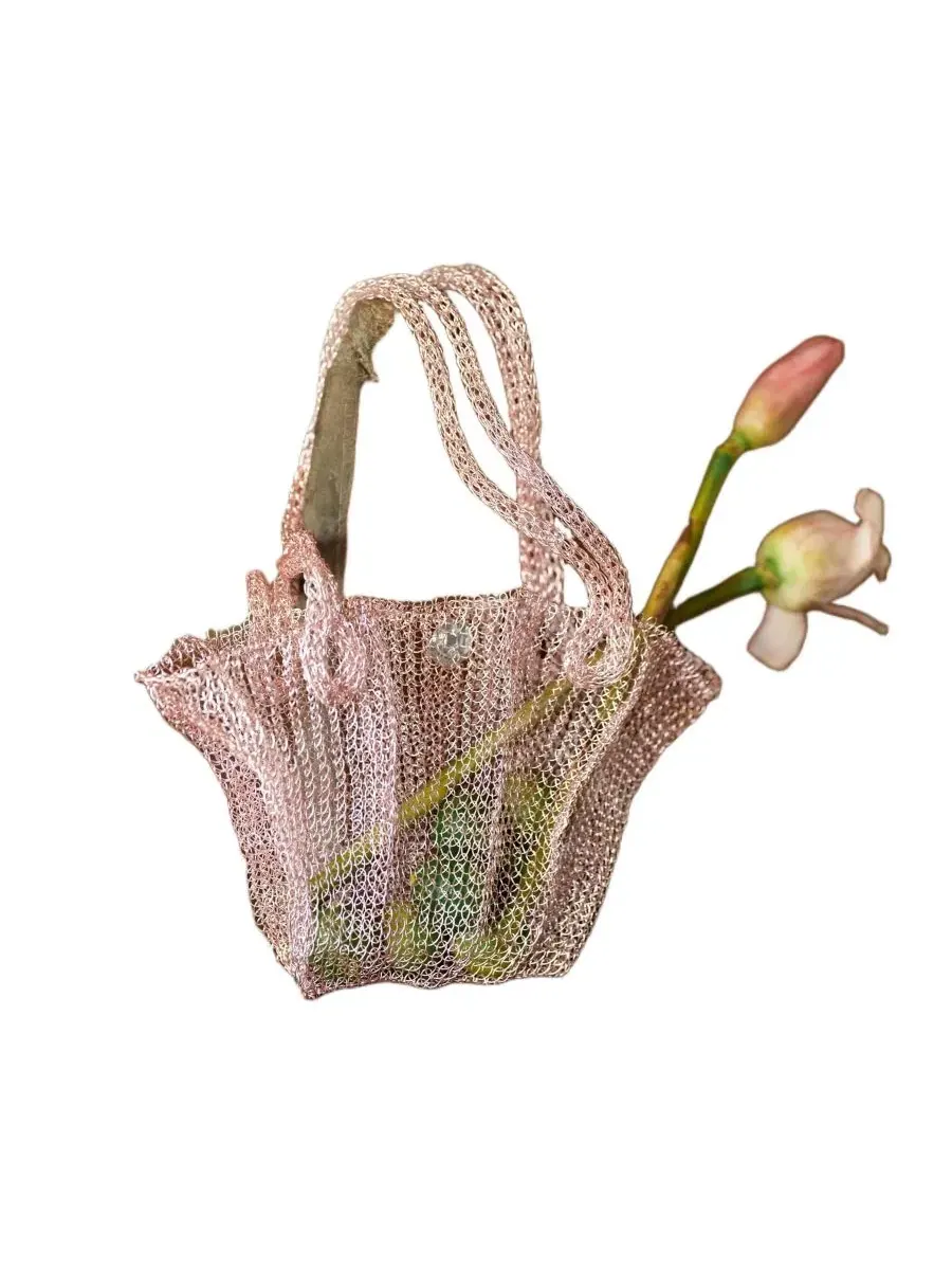 Сумка The Arus Bag из металлической проволоки Brunna.co — изображение 2 из 4, розовый