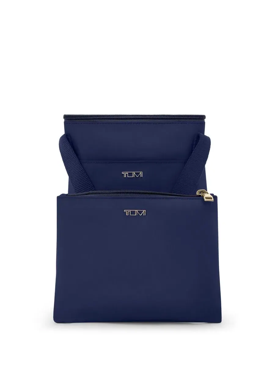Сумка-шопер Voyageur Just In Case Small Tote TUMI — изображение 4 из 5