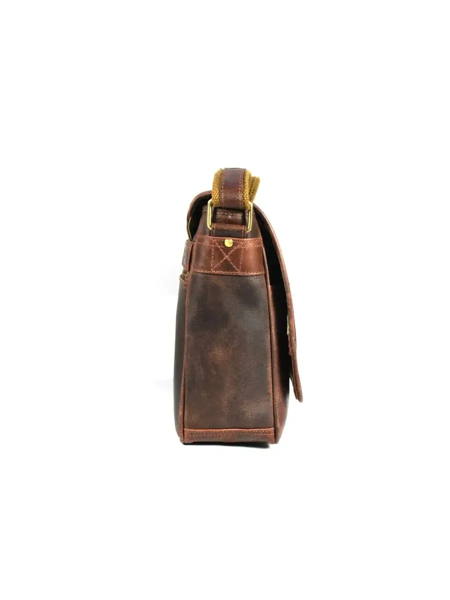 Сумка-мессенджер из натуральной кожи с отделением для ноутбука Aaron Leather Goods — изображение 7 из 10, коричневый