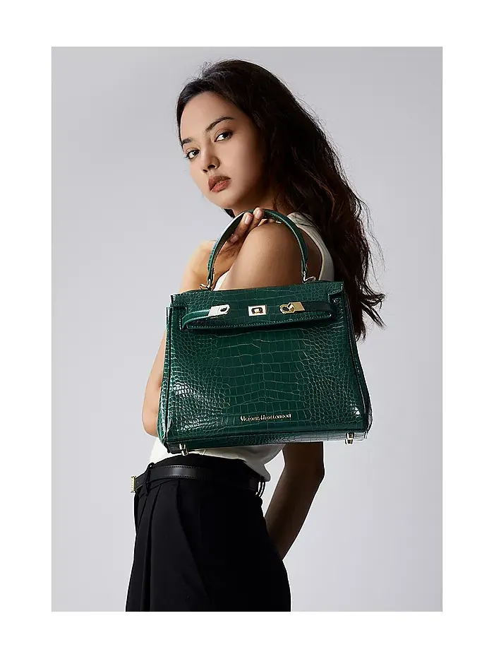 Сумка Victoria Handbag with Gold Hardware Victoria Hyde Victoria Hyde London — изображение 2 из 8, зеленый
