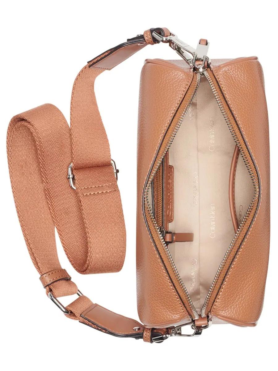 Сумка через плечо Calvin Klein Rue East-West — изображение 4 из 5, карамель