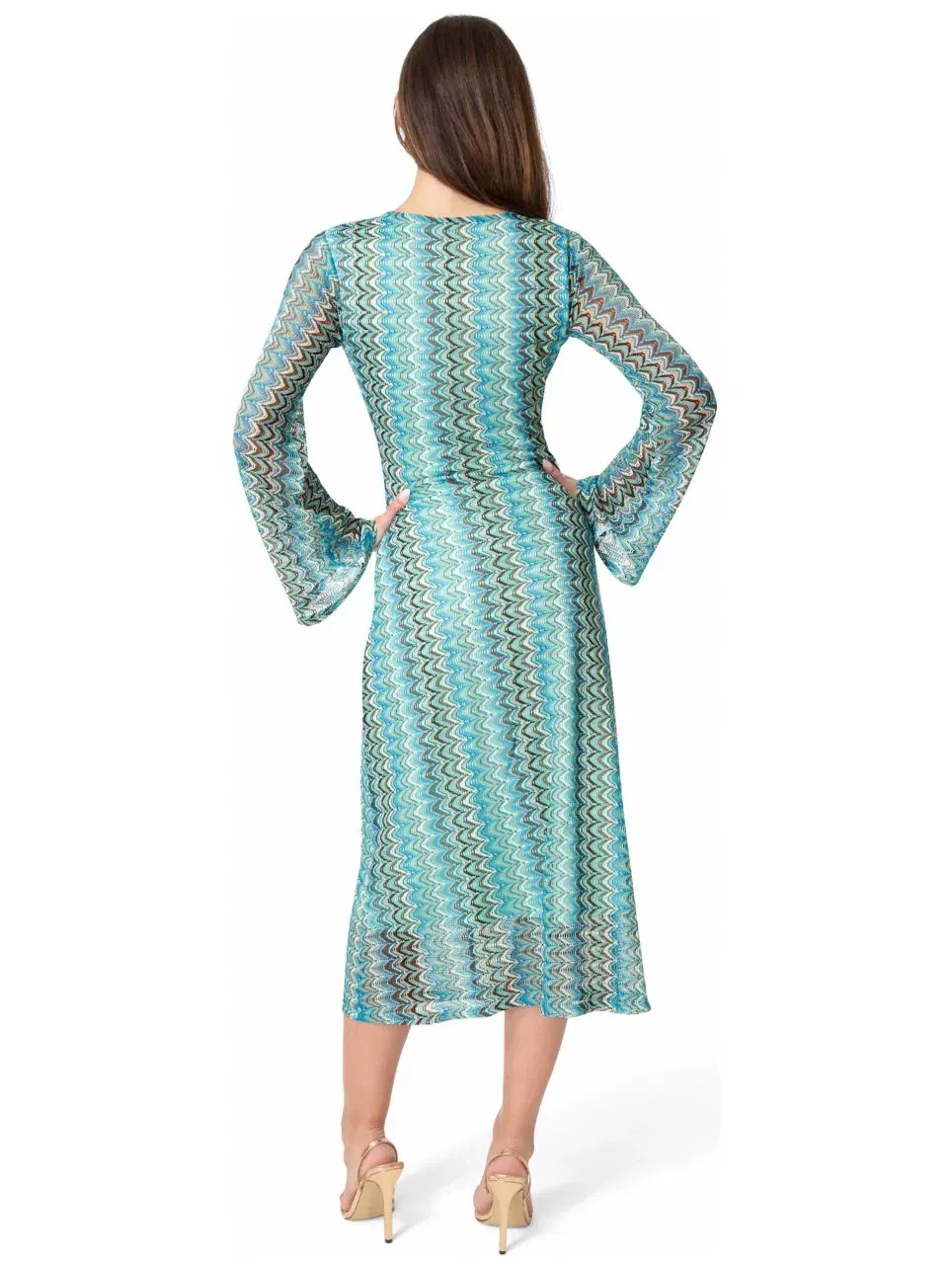 Женское длинное платье в полоску с рукавами-колоколами, связанное крючком Bebe — изображение 3 из 4, синий мульти