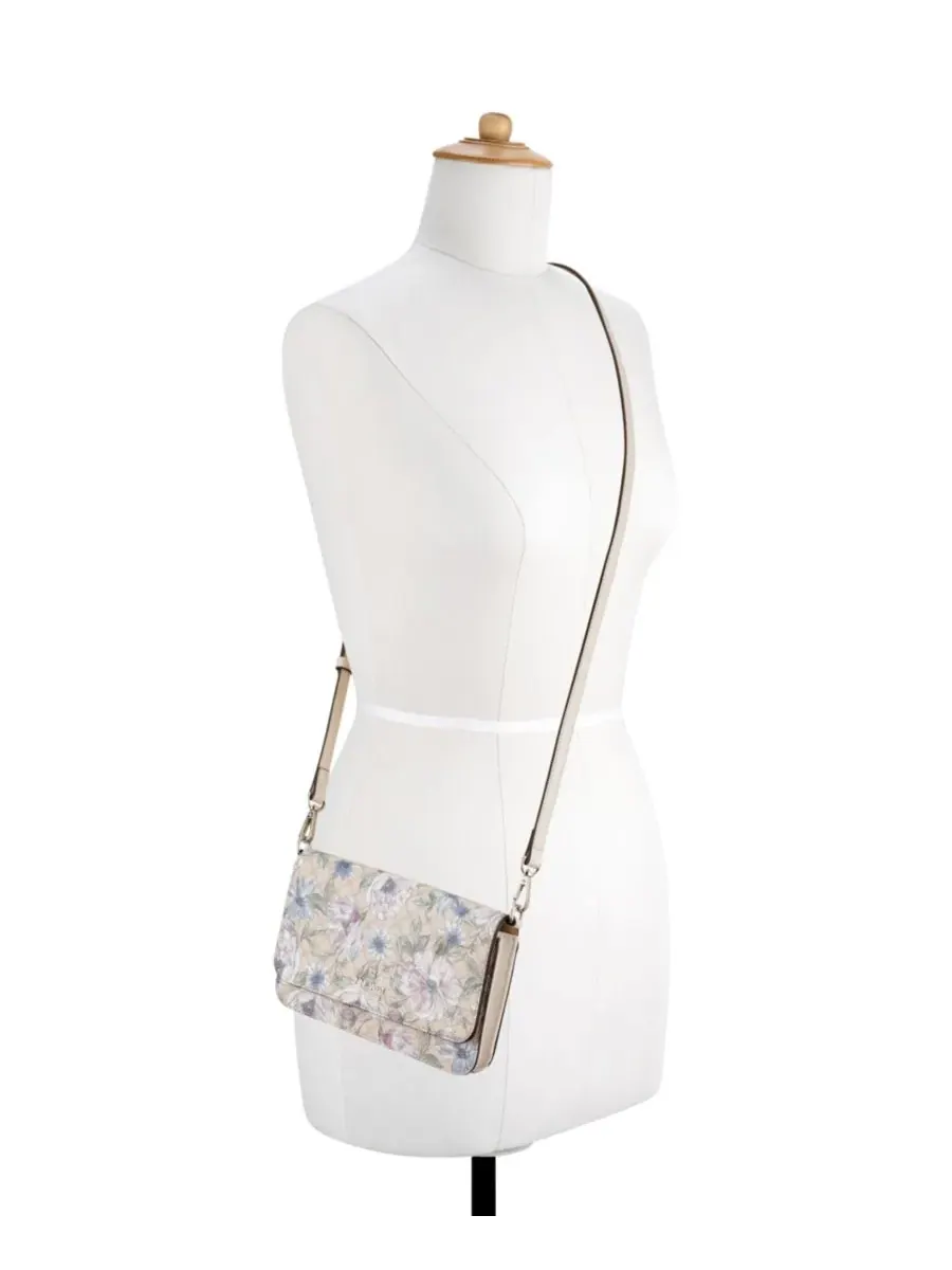 Женский кошелек-портмоне Luela для телефона Nine West, Floral Logo Milk — изображение 5 из 5