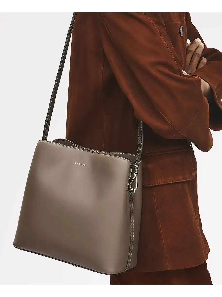 Сумка через плечо Dukes Place с отделениями, маленькая Radley London — изображение 5 из 5, коричневый