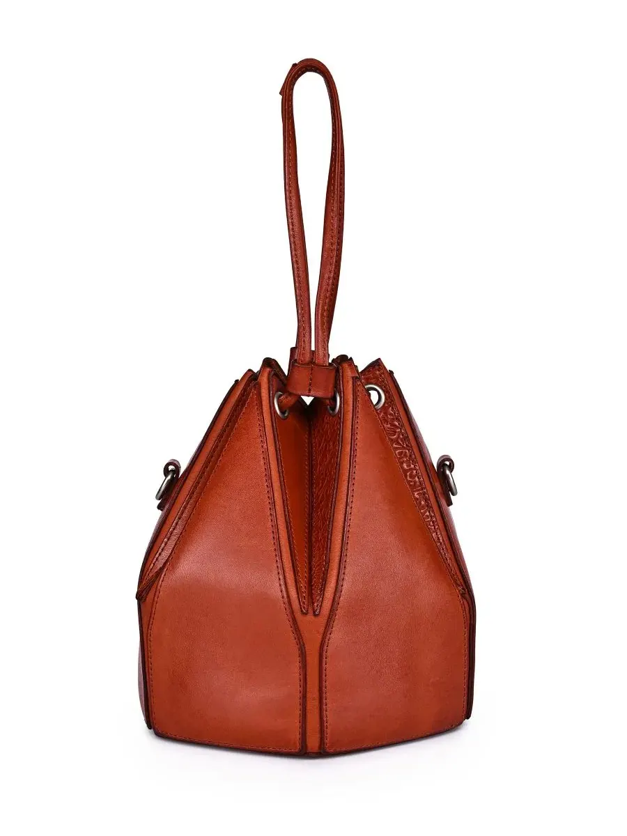 Сумка-трансформер Prism Mini Convertible Bucket Crossbody Handbag Old Trend — изображение 5 из 7, коньячный коричневый