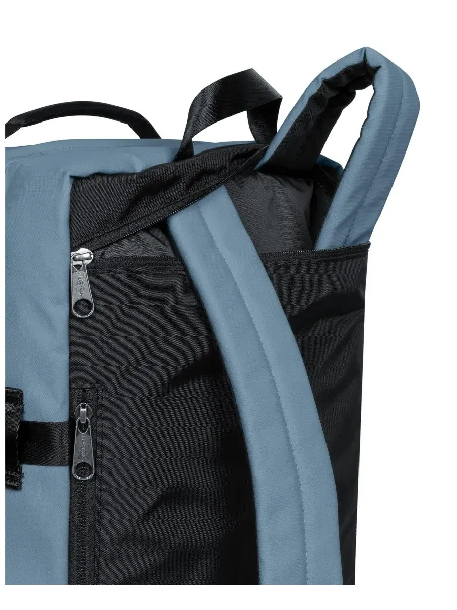 Рюкзак-сумка дорожный 42 л с отделением для ноутбука Eastpak — изображение 5 из 7, синий