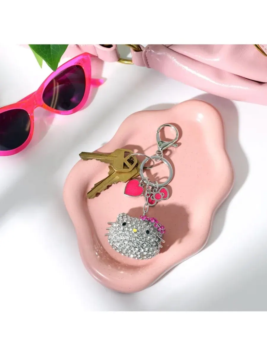 Брелок Sanrio из кристаллов с розовым бантиком и подвеской в виде сердечка Hello Kitty — изображение 3 из 8