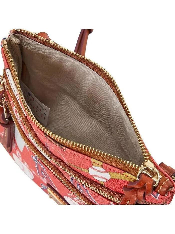 Женская сумка через плечо Los Angeles Angels Game Day с тройной молнией Dooney & Bourke — изображение 4 из 4