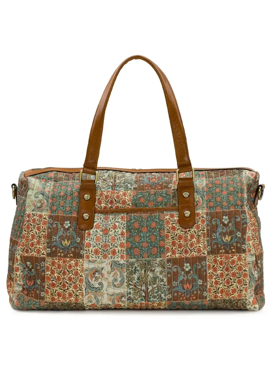 Дорожная сумка-дафл Patricia Nash Milano Weekender, Cotton Nordic Patchwork — изображение 2 из 4