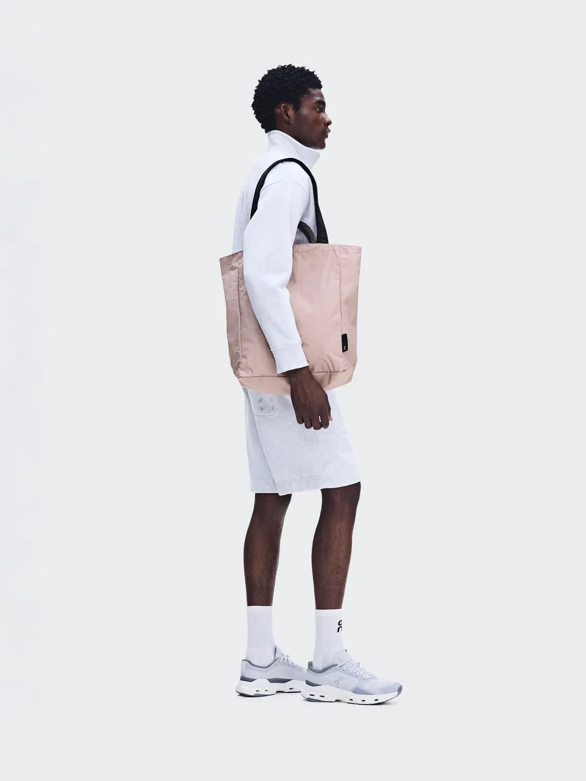Сумка-шопер 25 л водоотталкивающая с отделением для ноутбука Tote Pack On — изображение 3 из 9, черный