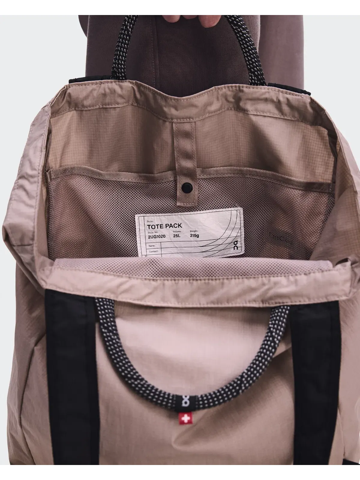 Сумка-шопер 25 л водоотталкивающая с отделением для ноутбука Tote Pack On — изображение 8 из 9, черный