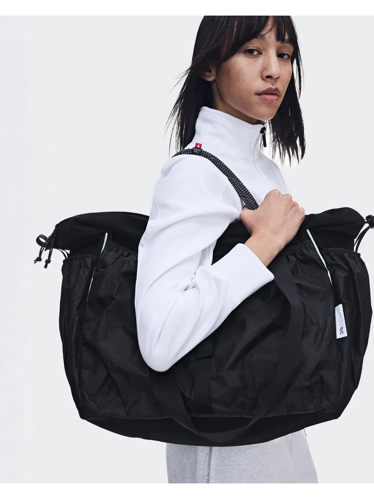 Спортивная сумка 40 л с ремнем через плечо Court Pack 40L On — 8