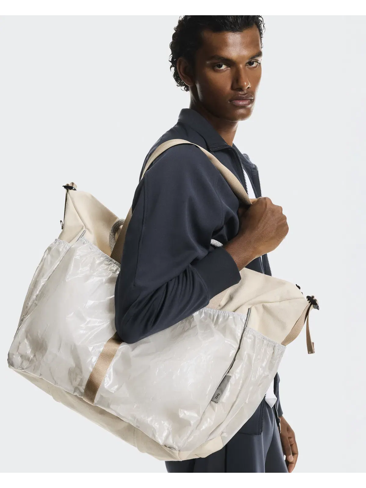 Спортивная сумка 40 л с ремнем Court Pack 40L On — 6