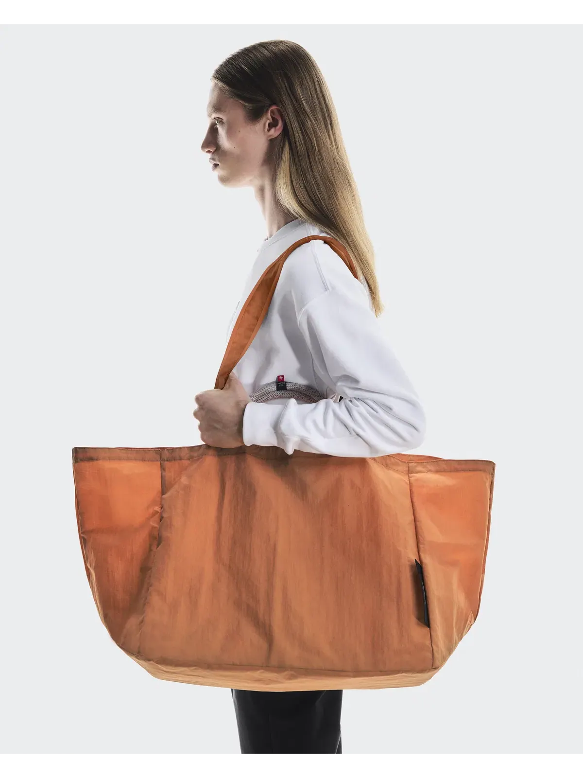 Сумка-шопер 60 л водоотталкивающая Cargo Pack 60L On, Desert Glow — 4