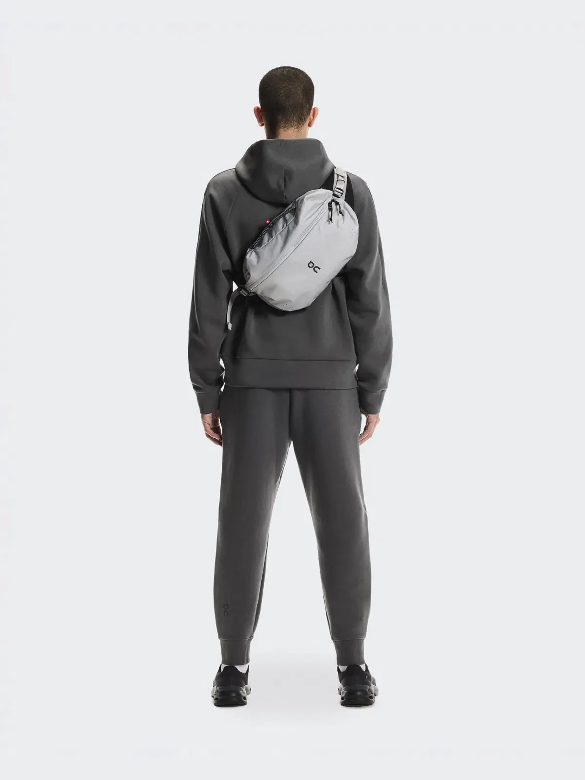 Сумка-слинг 9 л с 3-точечным ремнем Sling Pack 9L On — 4