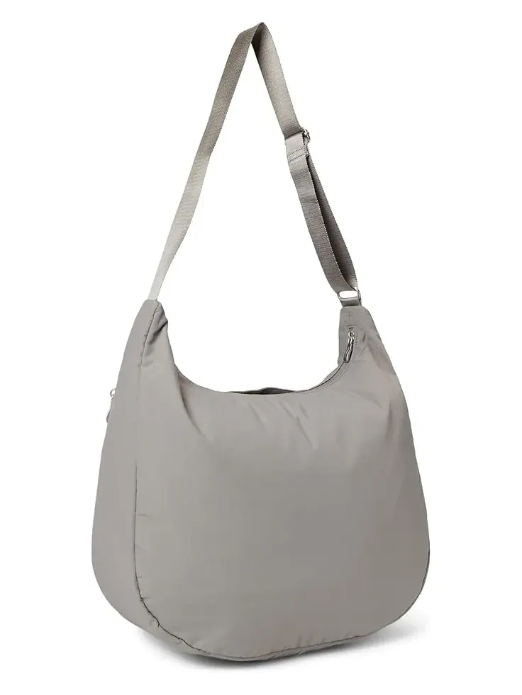 Женская сумка-хобо Swift Crossbody Baggallini — изображение 2 из 4, серебристый песочный