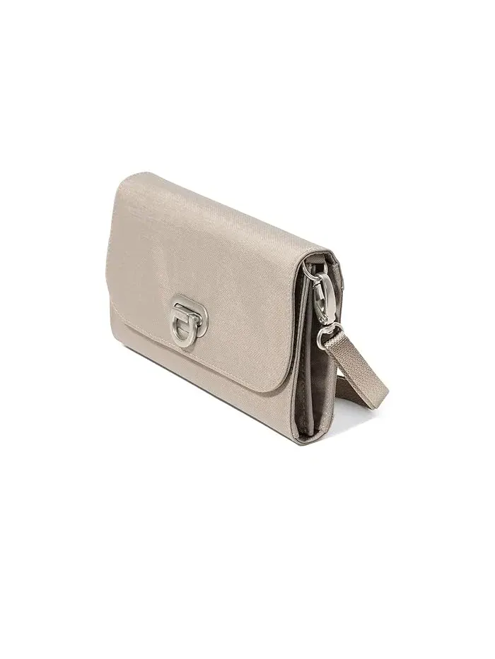 Сумка кросс-боди Coastal Flip Lock RFID Baggallini — изображение 1 из 3, лунный камень