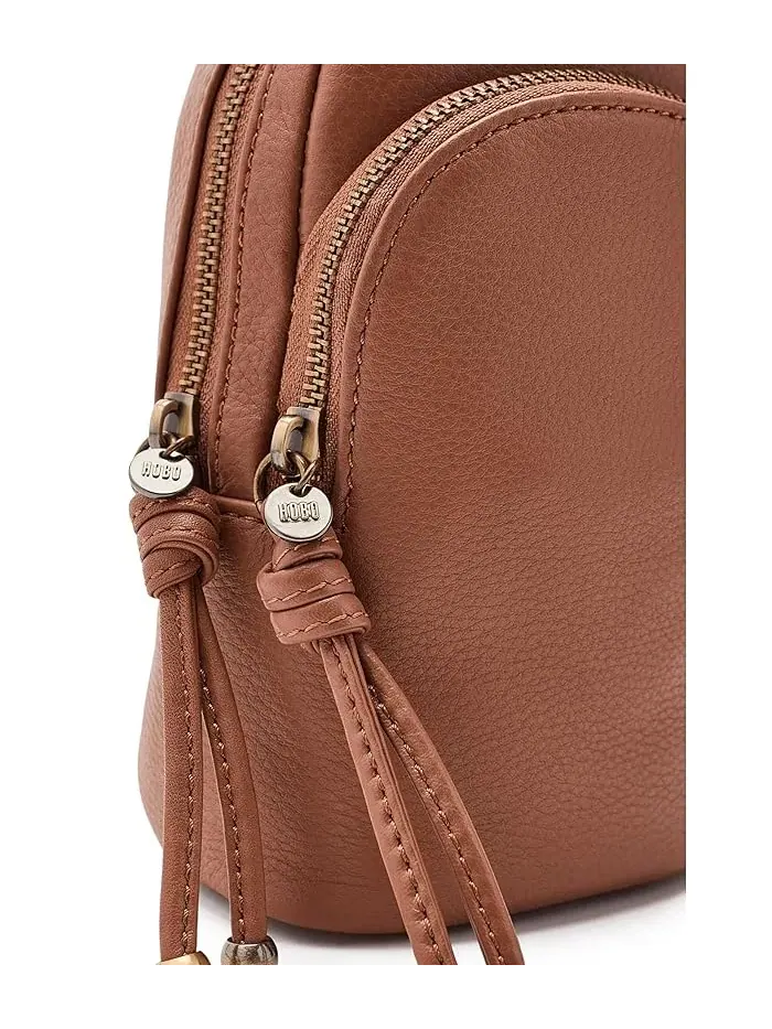 Сумка-слинг Cass Small Sling HOBO — изображение 4 из 5, коричневый