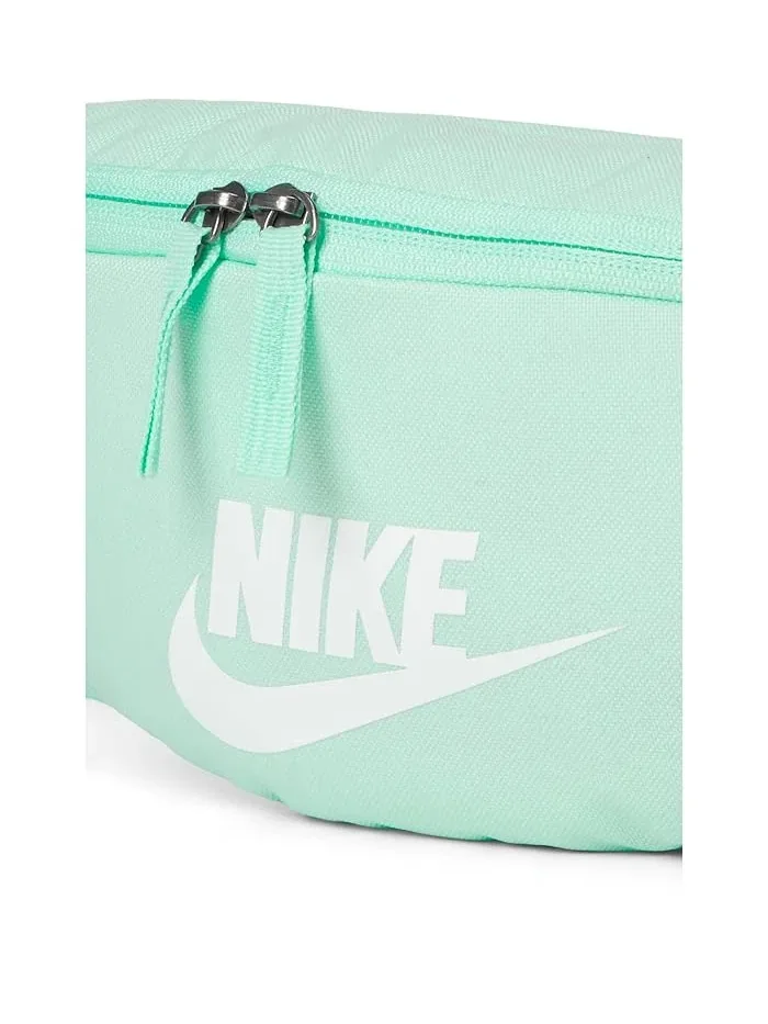 Сумка поясная Heritage Waistpack 3L Nike — изображение 4 из 5, белый