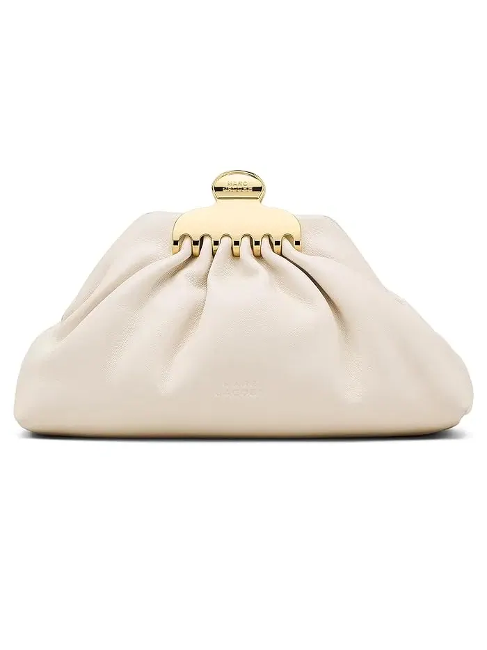 Сумка-клатч The Glam Small Clutch Marc Jacobs — изображение 1 из 4, белый