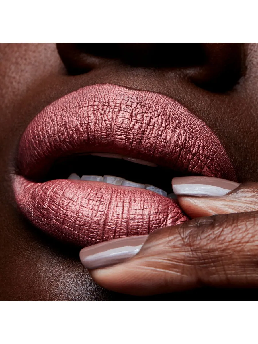 Жидкая матовая помада Retro Matte Liquid Lipcolor Metallics Lipstick MAC, цвет gemz and roses — изображение 4 из 6