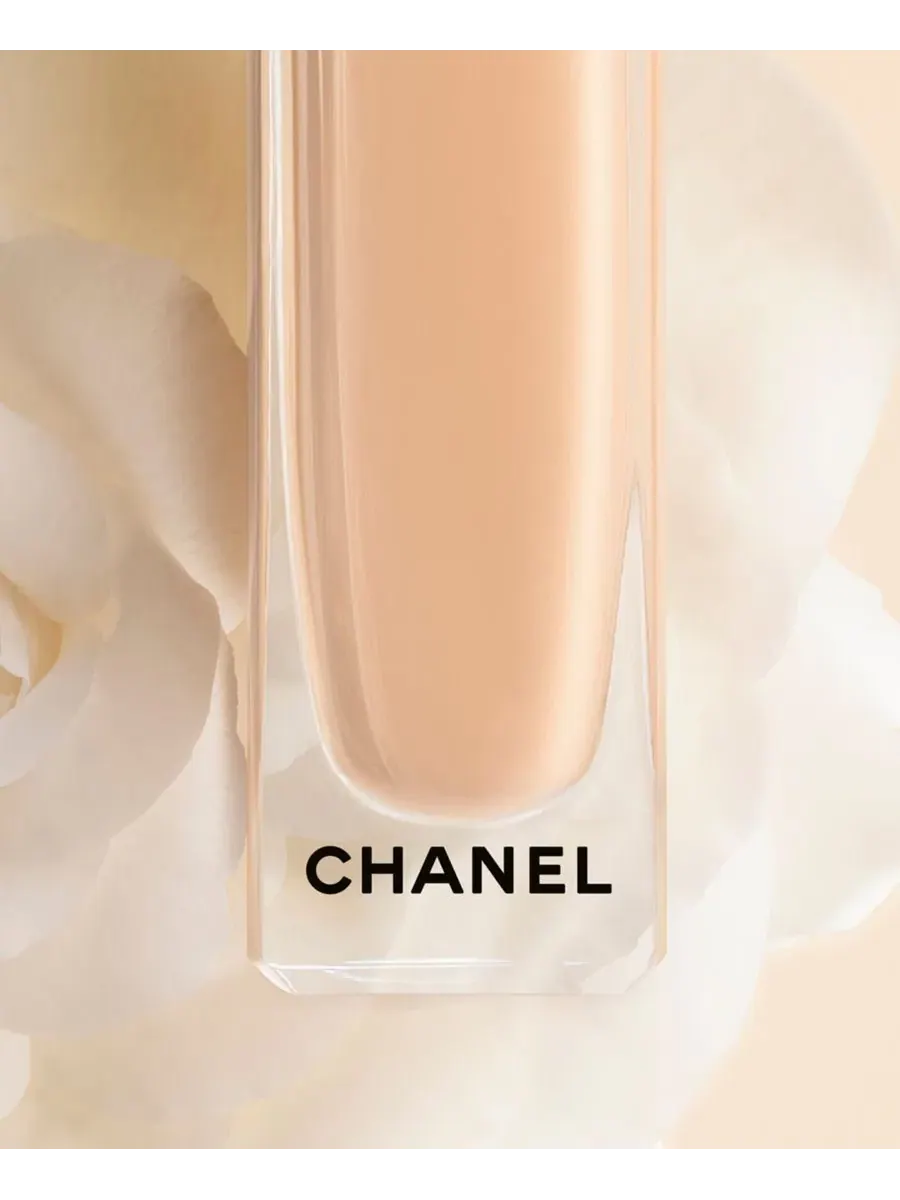 Les Beiges Natural Healthy Glow Сыворотка-консилер Chanel — изображение 6 из 9