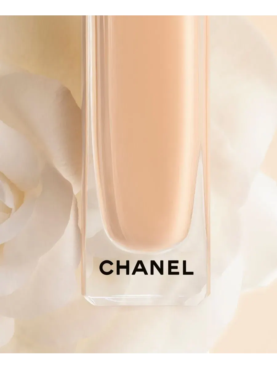 Les Beiges Natural Healthy Glow Сыворотка-консилер Chanel — изображение 7 из 9