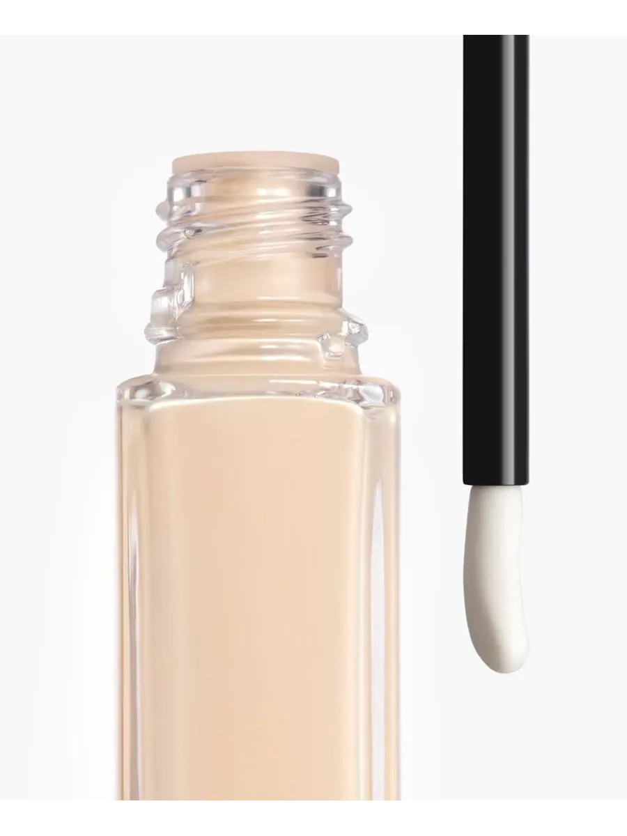 Les Beiges Natural Healthy Glow Сыворотка-консилер Chanel — изображение 3 из 9