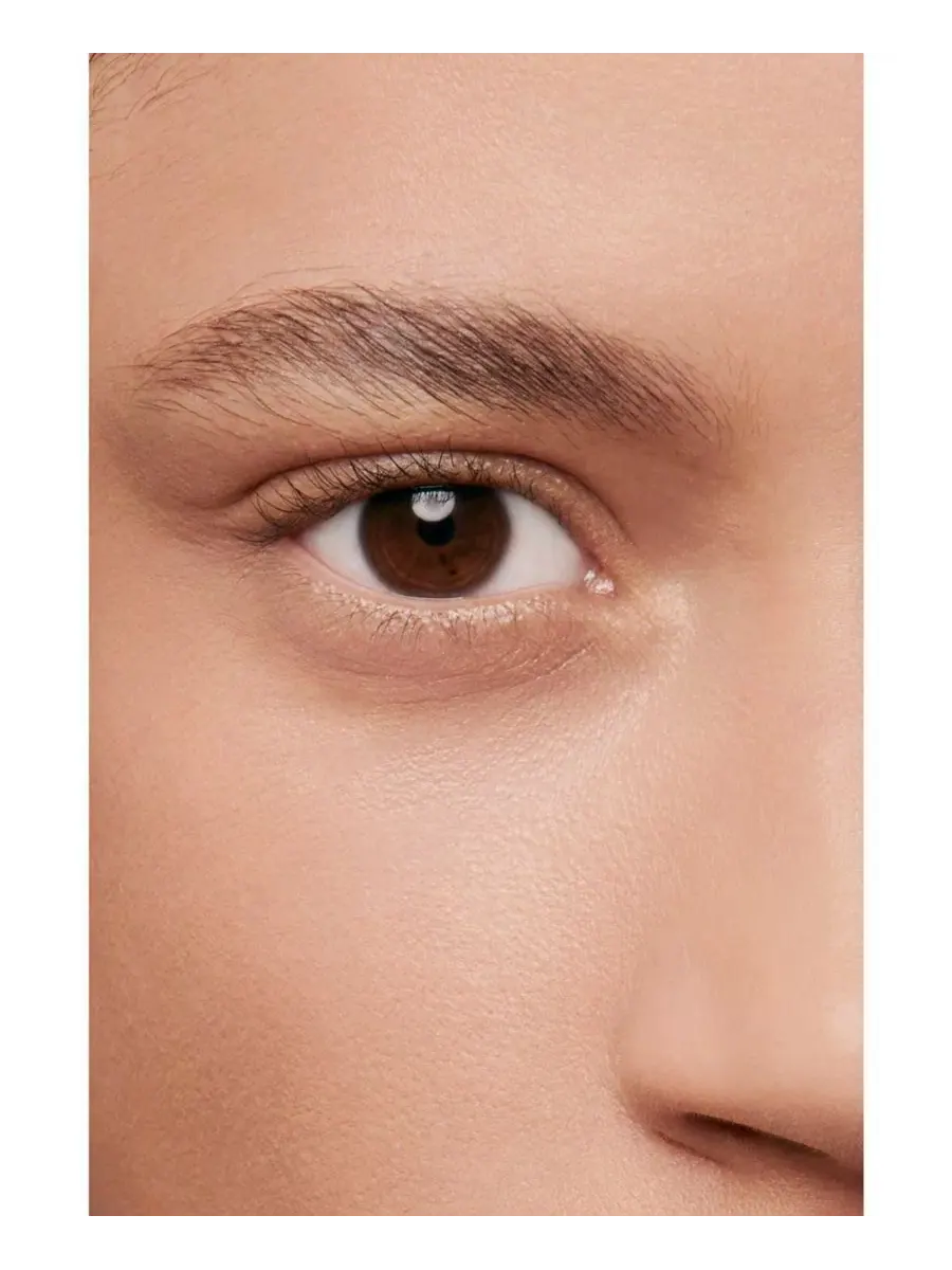 Les Beiges Natural Healthy Glow Сыворотка-консилер Chanel — изображение 5 из 9