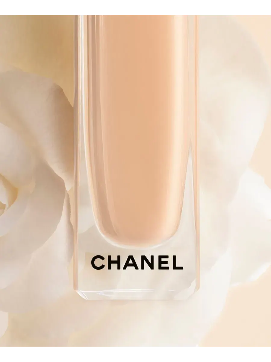 Les Beiges Natural Healthy Glow Сыворотка-консилер Chanel — изображение 7 из 9