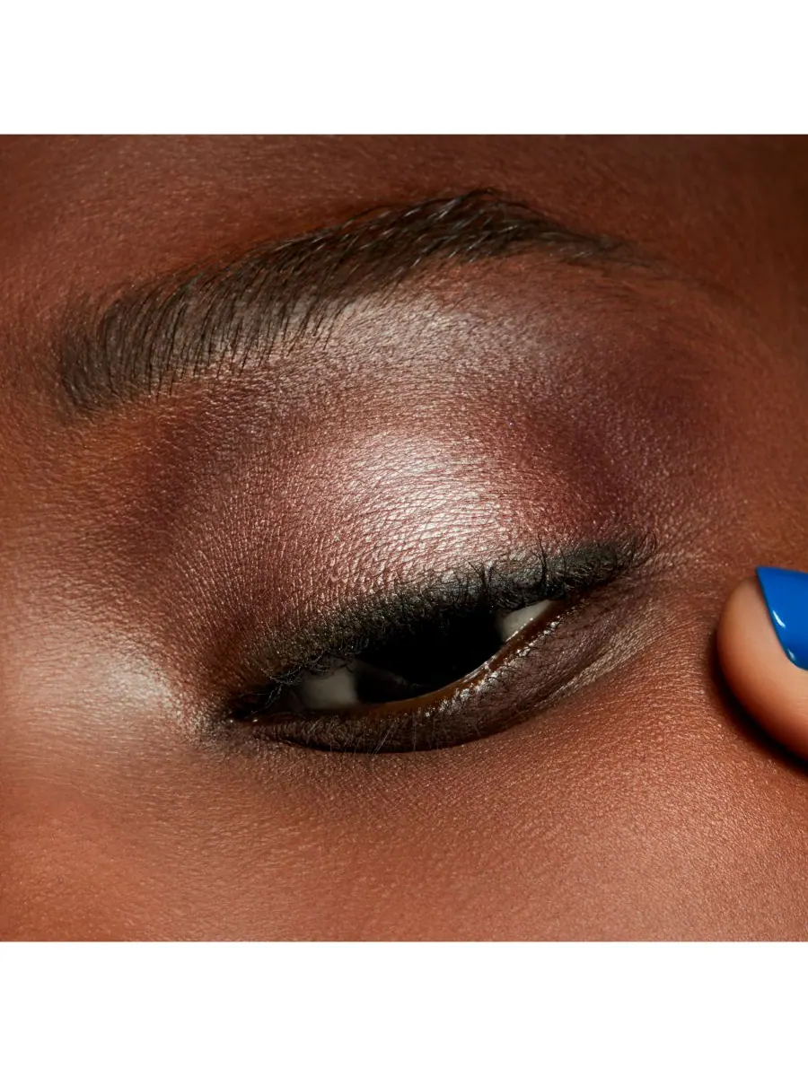 Сатиновые тени для век MAC, цвет girlie — изображение 4 из 6