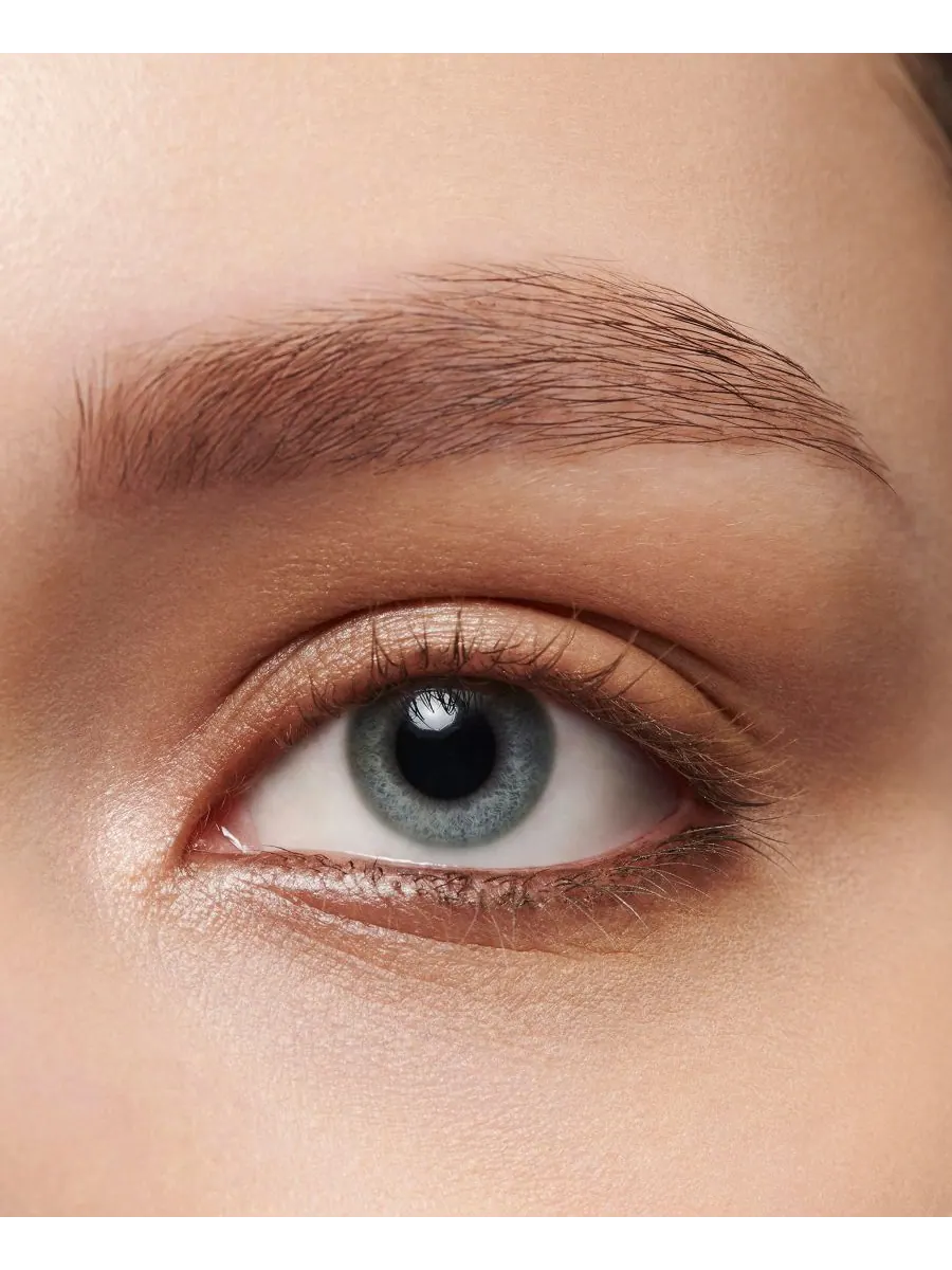 Карандаш для бровей Pro Brow Definer с наконечником 1 мм MAC — изображение 5 из 10