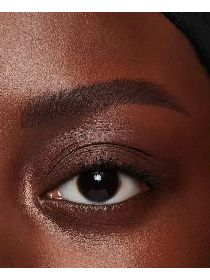 Карандаш для бровей Pro Brow Definer, кончик 1 мм Mac, цвет Genuine Aubergine — изображение 5 из 11