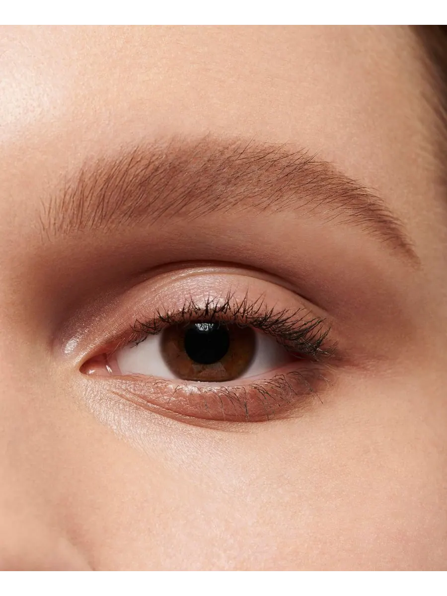 Карандаш для бровей Pro Brow Definer с наконечником 1 мм MAC, цвет lingering — изображение 5 из 10